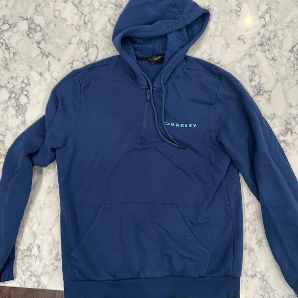 Oakley quarter zip hoodie